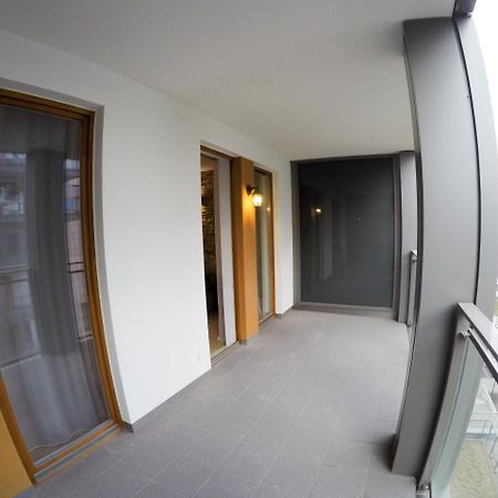 Apartament Obrzezna 3 Deluxe Варшава Экстерьер фото